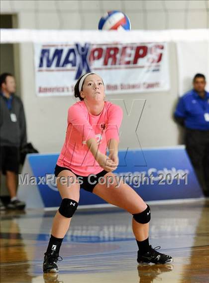 Thumbnail 1 in La Jolla Country Day vs. Union Mine (CIF State D4 Final) photogallery.