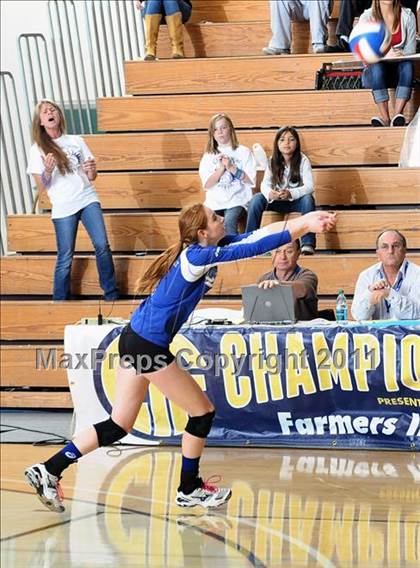 Thumbnail 1 in La Jolla Country Day vs. Union Mine (CIF State D4 Final) photogallery.