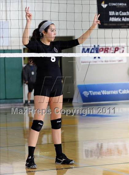 Thumbnail 2 in La Jolla Country Day vs. Union Mine (CIF State D4 Final) photogallery.