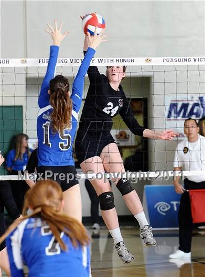 Thumbnail 3 in La Jolla Country Day vs. Union Mine (CIF State D4 Final) photogallery.