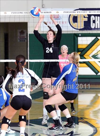 Thumbnail 2 in La Jolla Country Day vs. Union Mine (CIF State D4 Final) photogallery.