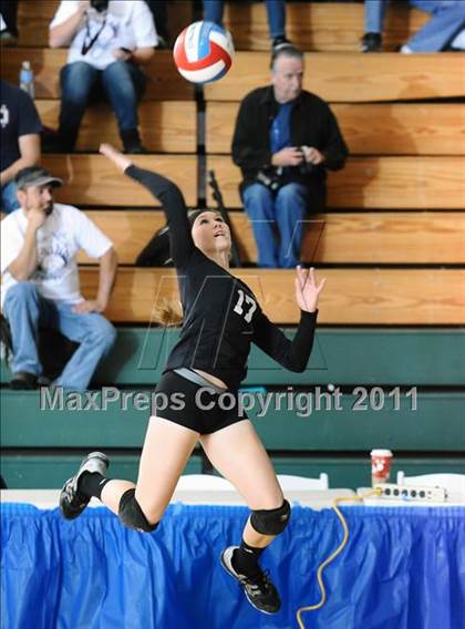 Thumbnail 2 in La Jolla Country Day vs. Union Mine (CIF State D4 Final) photogallery.