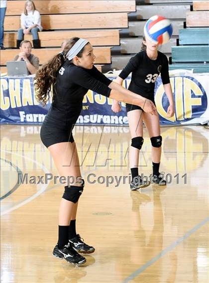 Thumbnail 3 in La Jolla Country Day vs. Union Mine (CIF State D4 Final) photogallery.
