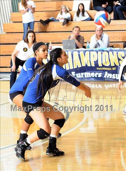 Thumbnail 2 in La Jolla Country Day vs. Union Mine (CIF State D4 Final) photogallery.
