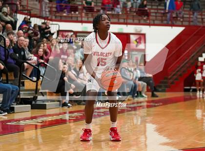 Thumbnail 3 in Mooresville vs. Lawrence North (IHSAA 4A Regional) photogallery.