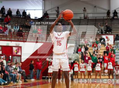 Thumbnail 2 in Mooresville vs. Lawrence North (IHSAA 4A Regional) photogallery.