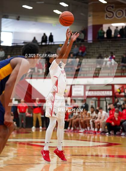 Thumbnail 2 in Mooresville vs. Lawrence North (IHSAA 4A Regional) photogallery.