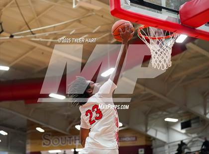 Thumbnail 2 in Mooresville vs. Lawrence North (IHSAA 4A Regional) photogallery.
