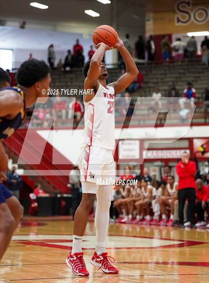 Thumbnail 2 in Mooresville vs. Lawrence North (IHSAA 4A Regional) photogallery.
