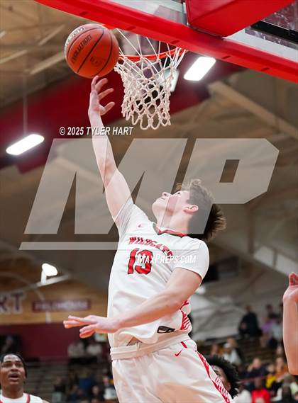 Thumbnail 2 in Mooresville vs. Lawrence North (IHSAA 4A Regional) photogallery.
