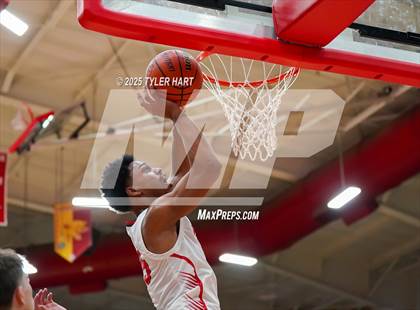 Thumbnail 2 in Mooresville vs. Lawrence North (IHSAA 4A Regional) photogallery.