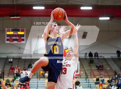 Thumbnail 1 in Mooresville vs. Lawrence North (IHSAA 4A Regional) photogallery.