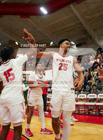 Thumbnail 1 in Mooresville vs. Lawrence North (IHSAA 4A Regional) photogallery.