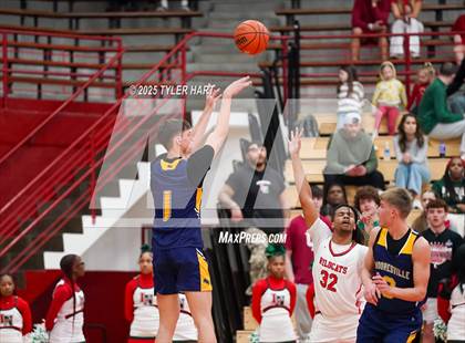 Thumbnail 3 in Mooresville vs. Lawrence North (IHSAA 4A Regional) photogallery.