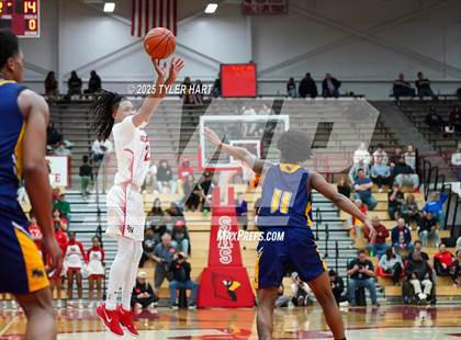 Thumbnail 3 in Mooresville vs. Lawrence North (IHSAA 4A Regional) photogallery.