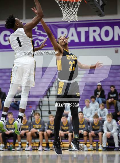 Thumbnail 2 in Roy vs. Cottonwood (Riverton Holiday Tournament) photogallery.