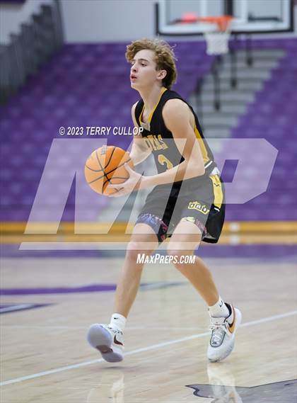 Thumbnail 3 in Roy vs. Cottonwood (Riverton Holiday Tournament) photogallery.