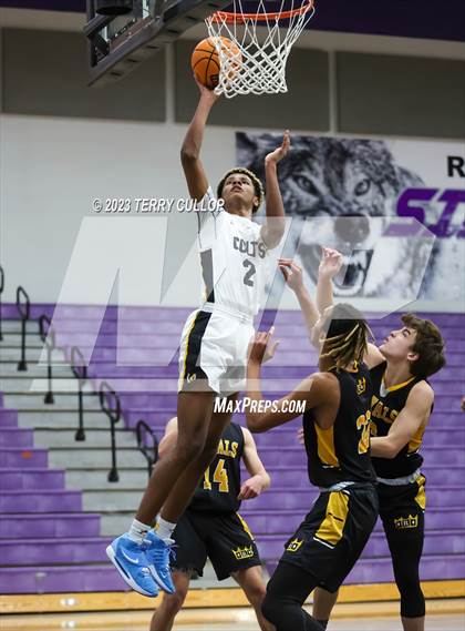 Thumbnail 1 in Roy vs. Cottonwood (Riverton Holiday Tournament) photogallery.
