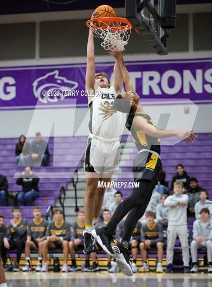 Thumbnail 1 in Roy vs. Cottonwood (Riverton Holiday Tournament) photogallery.