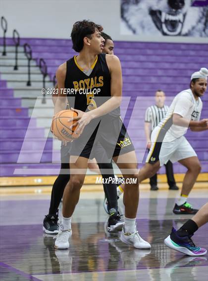 Thumbnail 3 in Roy vs. Cottonwood (Riverton Holiday Tournament) photogallery.