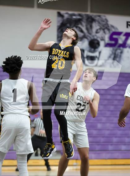 Thumbnail 2 in Roy vs. Cottonwood (Riverton Holiday Tournament) photogallery.