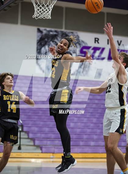 Thumbnail 1 in Roy vs. Cottonwood (Riverton Holiday Tournament) photogallery.