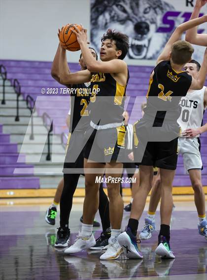 Thumbnail 3 in Roy vs. Cottonwood (Riverton Holiday Tournament) photogallery.