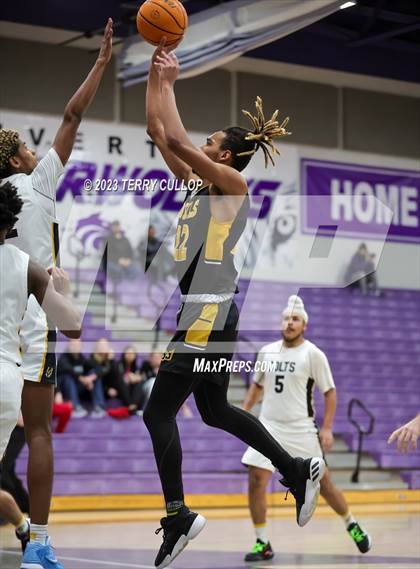 Thumbnail 1 in Roy vs. Cottonwood (Riverton Holiday Tournament) photogallery.