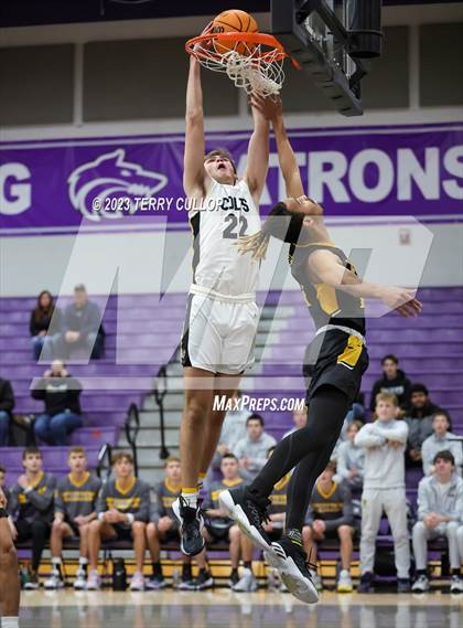 Thumbnail 2 in Roy vs. Cottonwood (Riverton Holiday Tournament) photogallery.