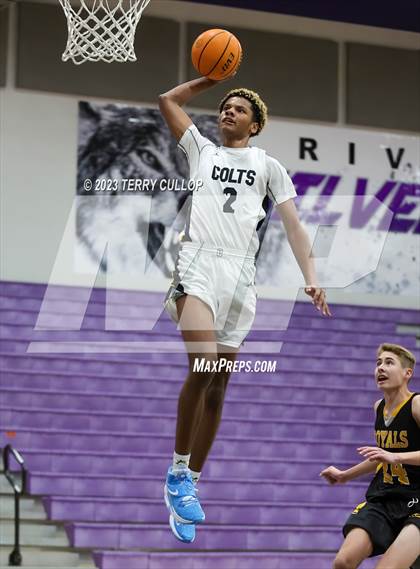 Thumbnail 2 in Roy vs. Cottonwood (Riverton Holiday Tournament) photogallery.