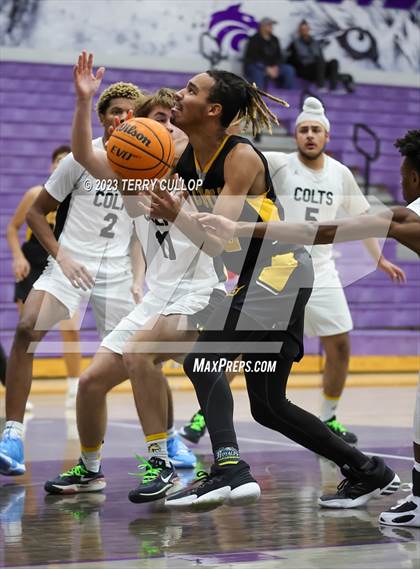 Thumbnail 2 in Roy vs. Cottonwood (Riverton Holiday Tournament) photogallery.