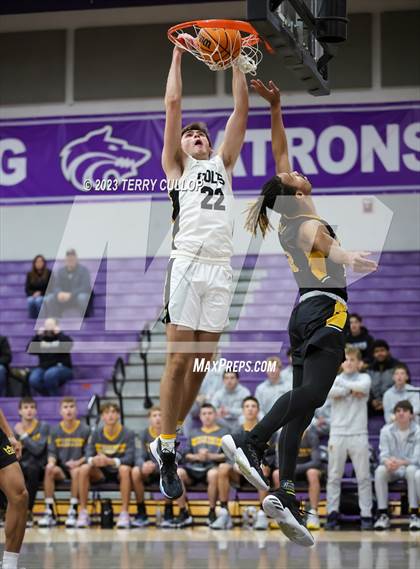 Thumbnail 3 in Roy vs. Cottonwood (Riverton Holiday Tournament) photogallery.