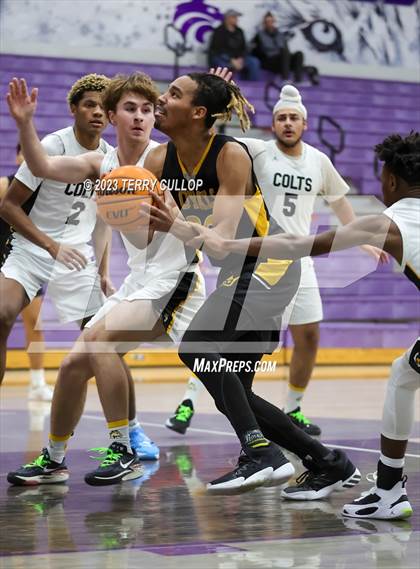 Thumbnail 1 in Roy vs. Cottonwood (Riverton Holiday Tournament) photogallery.