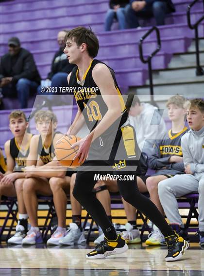 Thumbnail 2 in Roy vs. Cottonwood (Riverton Holiday Tournament) photogallery.