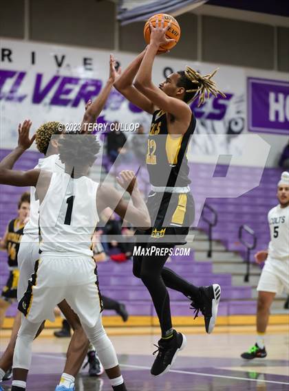 Thumbnail 2 in Roy vs. Cottonwood (Riverton Holiday Tournament) photogallery.