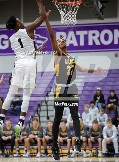 Thumbnail 3 in Roy vs. Cottonwood (Riverton Holiday Tournament) photogallery.