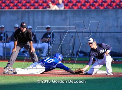 Thumbnail 3 in Flower Mound vs. Midlothian (UIL 6A Area Playoff) photogallery.
