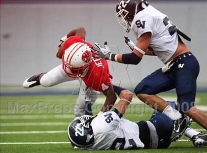 Thumbnail 3 in Smithson Valley vs. Katy (Texas 5A D2 Semifinal) photogallery.