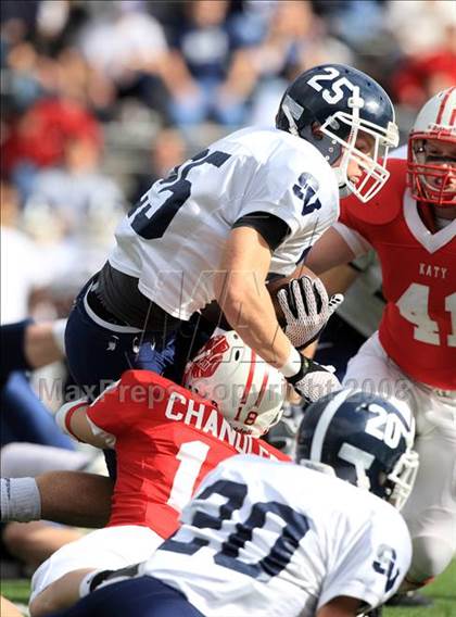 Thumbnail 3 in Smithson Valley vs. Katy (Texas 5A D2 Semifinal) photogallery.