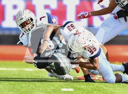 Thumbnail 2 in SA Roosevelt vs. Vandegrift (UIL 6A D2 Area Playoff) photogallery.