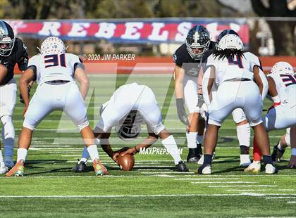Thumbnail 2 in SA Roosevelt vs. Vandegrift (UIL 6A D2 Area Playoff) photogallery.