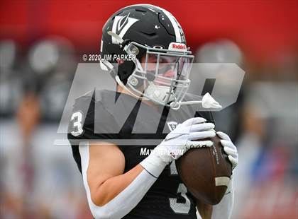 Thumbnail 1 in SA Roosevelt vs. Vandegrift (UIL 6A D2 Area Playoff) photogallery.