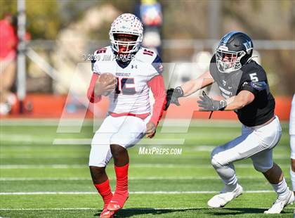 Thumbnail 1 in SA Roosevelt vs. Vandegrift (UIL 6A D2 Area Playoff) photogallery.