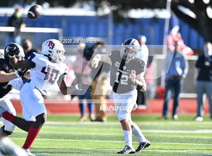 Thumbnail 3 in SA Roosevelt vs. Vandegrift (UIL 6A D2 Area Playoff) photogallery.