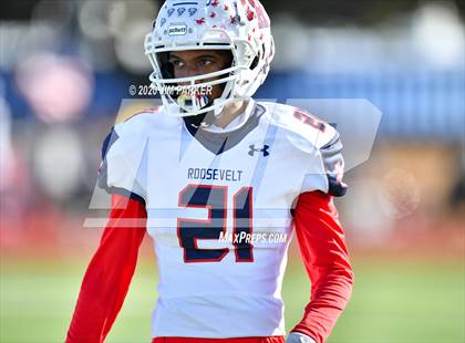 Thumbnail 1 in SA Roosevelt vs. Vandegrift (UIL 6A D2 Area Playoff) photogallery.