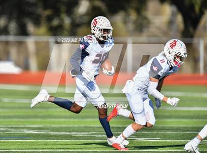 Thumbnail 1 in SA Roosevelt vs. Vandegrift (UIL 6A D2 Area Playoff) photogallery.
