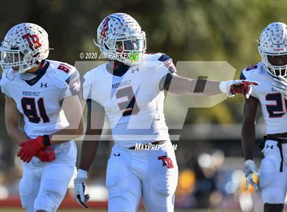 Thumbnail 1 in SA Roosevelt vs. Vandegrift (UIL 6A D2 Area Playoff) photogallery.