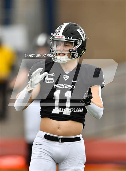 Thumbnail 3 in SA Roosevelt vs. Vandegrift (UIL 6A D2 Area Playoff) photogallery.