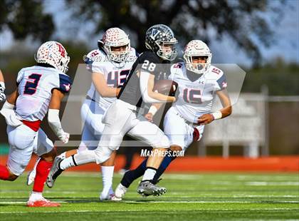 Thumbnail 2 in SA Roosevelt vs. Vandegrift (UIL 6A D2 Area Playoff) photogallery.
