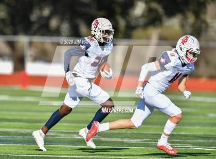 Thumbnail 3 in SA Roosevelt vs. Vandegrift (UIL 6A D2 Area Playoff) photogallery.